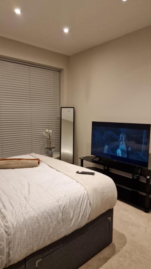 London City Apartment Ealing Dış mekan fotoğraf